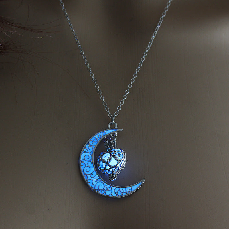 Glowing Pendant Necklaces Silver Plated Chain Necklaces