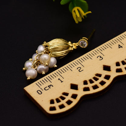 White Stud Earrings With Natural-shaped Pearls