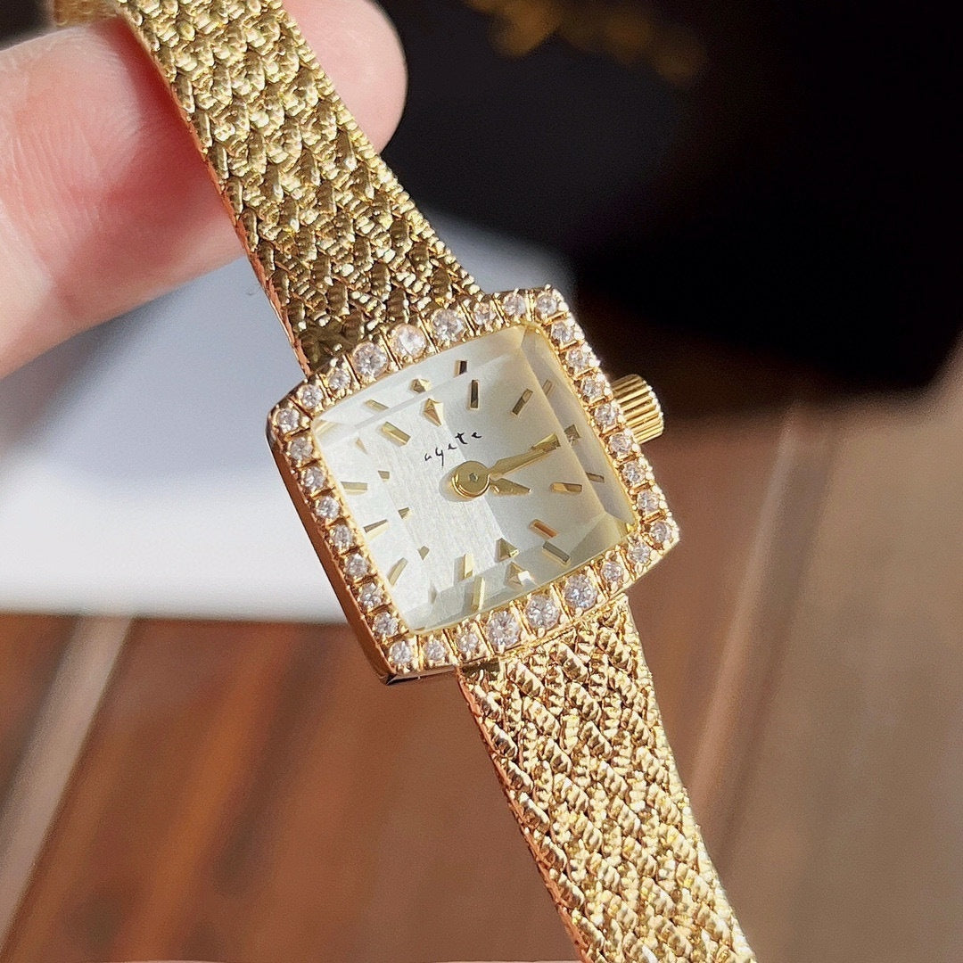 Mini Delicate Square Wheat Women's Square Retro Quartz Watch